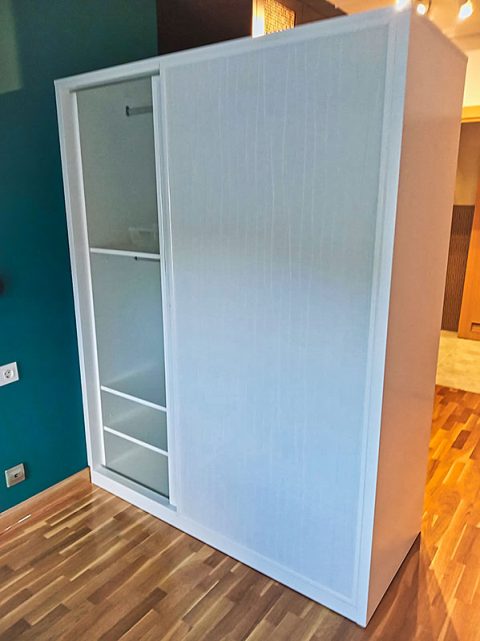 Armario en escuadra - Muebles Zelai-Txiki